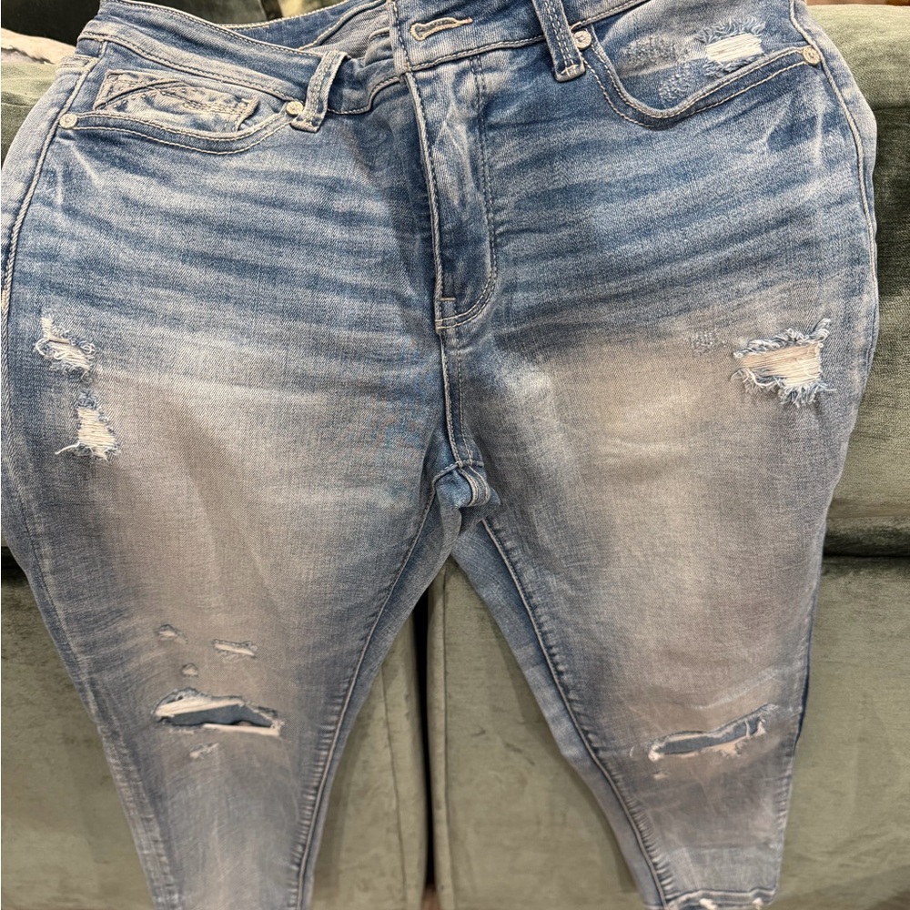 Buckle Black Fit 53 Casual Distressed Skinny Jeans in Light Blue